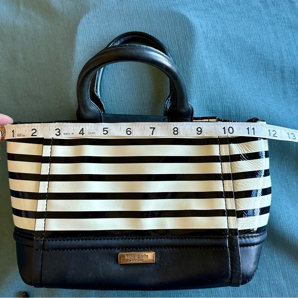 Kate Spade Black and White Striped Shoulder Bag - Picture 6 of 8